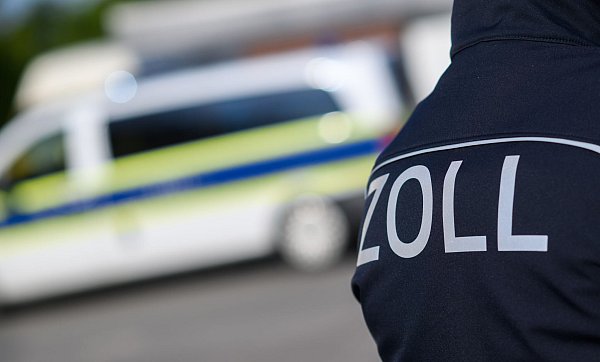 Über 16,5 Milliarden Euro im Jahr 2023 konnte der Zoll in OWL zum Bundeshaushalt beitragen. - © Julian Stratenschulte
