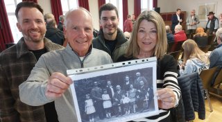 Jüdische Nachfahren aus den USA sind gerührt von Stolpersteinen im Kreis Höxter