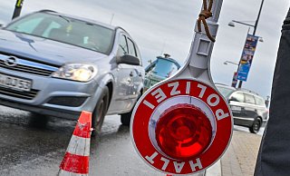 Weitere Grenzkontrollen starten am Montag. - Patrick Pleul/dpa Weitere Grenzkontrollen starten am Montag. - Patrick Pleul/dpa
