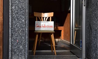 Die Gastronomen hoffen auf baldige Lockerungen. - imago images/Jan Huebner Die Gastronomen hoffen auf baldige Lockerungen. - imago images/Jan Huebner