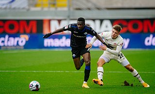 Linksverteidiger Jamilu Collins (l.) soll nach seinen Länderspielen am Wochenende wieder für den SCP auflaufen. - Besim Mazhiqi Linksverteidiger Jamilu Collins (l.) soll nach seinen Länderspielen am Wochenende wieder für den SCP auflaufen. - Besim Mazhiqi