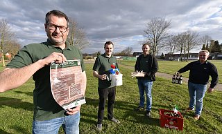 Planen das Stahler Schützenfest 2021: (v. l.) Jörg Timmermann (Kassierer), Niklas Heine (2. Vorsitzender), Timo Elberg (Schriftführer), Ulf Fiege (Vorsitzender) - Thomas Kube Planen das Stahler Schützenfest 2021: (v. l.) Jörg Timmermann (Kassierer), Niklas Heine (2. Vorsitzender), Timo Elberg (Schriftführer), Ulf Fiege (Vorsitzender) - Thomas Kube