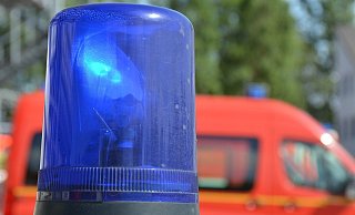 In der Nacht zum Dienstag ereignete sich ein tödlicher Unfall auf der A2. Das Unfallauto fing nach dem Aufprall an zu brennen. - Symbolbild: Pixabay In der Nacht zum Dienstag ereignete sich ein tödlicher Unfall auf der A2. Das Unfallauto fing nach dem Aufprall an zu brennen. - Symbolbild: Pixabay