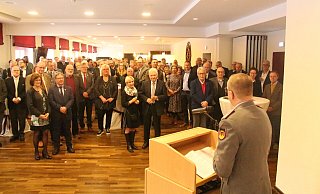 Mehr als 160 Teilnehmer waren beim Bundeswehr-Neujahrsempfang in der Höxteraner General-Weber-Kaserne dabei. - Burkhard Battran Mehr als 160 Teilnehmer waren beim Bundeswehr-Neujahrsempfang in der Höxteraner General-Weber-Kaserne dabei. - Burkhard Battran