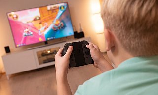 Haben Kinder unbeaufsichtigt einen In-App-Kauf getätigt, sollten Eltern schnellstmöglich Widerspruch einlegen. - Benjamin Nolte/dpa-tmn Haben Kinder unbeaufsichtigt einen In-App-Kauf getätigt, sollten Eltern schnellstmöglich Widerspruch einlegen. - Benjamin Nolte/dpa-tmn