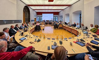 Der Paderborner Stadtrat tagt regelmäßig im großen Saal des Historischen Rathauses. - Niklas Tüns Der Paderborner Stadtrat tagt regelmäßig im großen Saal des Historischen Rathauses. - Niklas Tüns