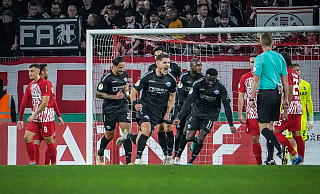 Der SC Paderborn schlägt den Bundesligisten SC Freiburg und zieht ins Achtelfinale des DFB-Pokals ein. - IMAGO / Jöran Steinsiek Der SC Paderborn schlägt den Bundesligisten SC Freiburg und zieht ins Achtelfinale des DFB-Pokals ein. - IMAGO / Jöran Steinsiek
