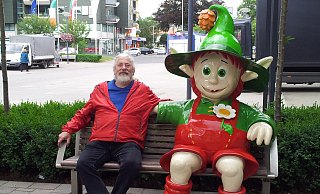 Herr Welling bei einer fröhlichen Ruhepause zusammen mit Lippolino Herr Welling bei einer fröhlichen Ruhepause zusammen mit Lippolino