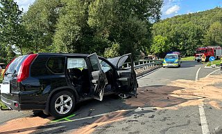 In dem Nissan, der zwischen Höxter und Bosseborn verunglückte, saßen neben dem 18 Jahre alten Fahrer auch drei minderjährige Beifahrer. - Ralf T. Mischer In dem Nissan, der zwischen Höxter und Bosseborn verunglückte, saßen neben dem 18 Jahre alten Fahrer auch drei minderjährige Beifahrer. - Ralf T. Mischer