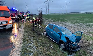 Auch im Jahr 2020 hat es auf der Bundesstraße 64 häufiger gekracht. Anfang Februar wurden bei einer Kollision mehrerer Autos drei Menschen verletzt. - Ralph Meyer Auch im Jahr 2020 hat es auf der Bundesstraße 64 häufiger gekracht. Anfang Februar wurden bei einer Kollision mehrerer Autos drei Menschen verletzt. - Ralph Meyer
