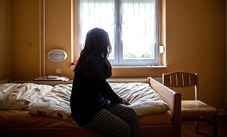 Die Nachfrage nach Plätzen in Frauenhäusern ist hoch. Freie Plätze bleiben nur sehr kurz frei. - dpa Die Nachfrage nach Plätzen in Frauenhäusern ist hoch. Freie Plätze bleiben nur sehr kurz frei. - dpa