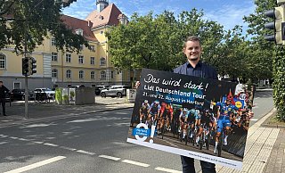 Christian Forner an der Stelle in Sichtweite des Rathauses, wo die erste Etappe der Lidl Deutschland-Tour am 21. August enden wird. - Matthias Bungeroth Christian Forner an der Stelle in Sichtweite des Rathauses, wo die erste Etappe der Lidl Deutschland-Tour am 21. August enden wird. - Matthias Bungeroth