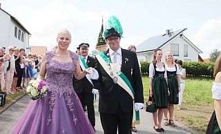 Schützenverein Dössel feiert ein stimmungsvolles Schützenfest - Burkhard Battran Schützenverein Dössel feiert ein stimmungsvolles Schützenfest - Burkhard Battran