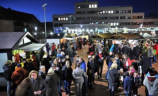 So sah es Jahr für Jahr aus: Gut besucht war der Gadderbaumer Weihnachtsmarkt in Bethel - beliebt und inklusiv war er. - Andreas Frücht So sah es Jahr für Jahr aus: Gut besucht war der Gadderbaumer Weihnachtsmarkt in Bethel - beliebt und inklusiv war er. - Andreas Frücht