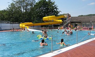 Die Verwaltung rechnet damit, dass das Freibad in der kommenden Saison nur eingeschränkt genutzt werden kann. - Gemeinde Rödinghausen Die Verwaltung rechnet damit, dass das Freibad in der kommenden Saison nur eingeschränkt genutzt werden kann. - Gemeinde Rödinghausen
