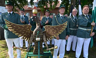 Eigentlich wollten die Neuenkirchener Schützen im Juli ein letztes Mal auf dem Markplatz feiern, fanden mit den klagenden Anwohnern aber selbst dafür keinen ausreichenden Kompromiss. - Birgit Vredenburg Eigentlich wollten die Neuenkirchener Schützen im Juli ein letztes Mal auf dem Markplatz feiern, fanden mit den klagenden Anwohnern aber selbst dafür keinen ausreichenden Kompromiss. - Birgit Vredenburg