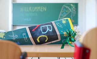 Angesichts deutlich steigender Kosten stellt die Einschulung immer mehr Familien vor finanzielle Herausforderungen: So ist die Lage im Kreis Höxter. - Jan Woitas/dpa Angesichts deutlich steigender Kosten stellt die Einschulung immer mehr Familien vor finanzielle Herausforderungen: So ist die Lage im Kreis Höxter. - Jan Woitas/dpa