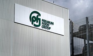 Seit Jahresanfang heißt der Lebensmittelkonzern nicht mehr Tönnies, wie es in der gefälschten Instagram-Anzeige steht, sondern Premium Food Group. Das ist ein Merkmal, an dem der Betrugsversuch erkennbar ist. - Andreas Frücht Seit Jahresanfang heißt der Lebensmittelkonzern nicht mehr Tönnies, wie es in der gefälschten Instagram-Anzeige steht, sondern Premium Food Group. Das ist ein Merkmal, an dem der Betrugsversuch erkennbar ist. - Andreas Frücht