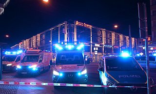 Großeinsatz auf dem Magdeburger Weihnachtsmarkt. - Heiko Rebsch/dpa Großeinsatz auf dem Magdeburger Weihnachtsmarkt. - Heiko Rebsch/dpa