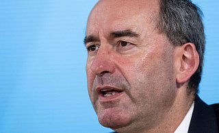 Bayerns Wirtschaftsminister Hubert Aiwanger soll «viele offene Fragen persönlich beantworten». - Sven Hoppe/dpa Bayerns Wirtschaftsminister Hubert Aiwanger soll «viele offene Fragen persönlich beantworten». - Sven Hoppe/dpa