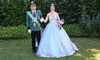 Das Lichtenauer Königspaar Patrick Berlage und Rike Leifeld. - Anja Ebner Das Lichtenauer Königspaar Patrick Berlage und Rike Leifeld. - Anja Ebner