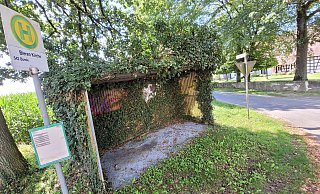 In einem Brief an die NW wird der schlechte Zustand der Bushaltestelle "Bieren Kirche" in Rödinghausen kritisiert. - Florian Weyand In einem Brief an die NW wird der schlechte Zustand der Bushaltestelle "Bieren Kirche" in Rödinghausen kritisiert. - Florian Weyand