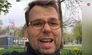 Nimmt sie mit auf die Landesgartenschau: nw.de-Reporter Jens Reddeker. - Screenshot: Periscope.tv Nimmt sie mit auf die Landesgartenschau: nw.de-Reporter Jens Reddeker. - Screenshot: Periscope.tv