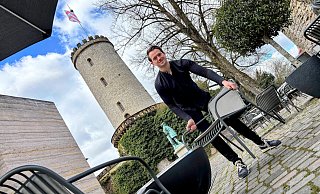 Zusätzlich zu den rustikalen Holzbänken gibt es jetzt moderne – und gepolsterte – Lounge-Möbel. - Eike J. Horstmann Zusätzlich zu den rustikalen Holzbänken gibt es jetzt moderne – und gepolsterte – Lounge-Möbel. - Eike J. Horstmann