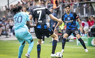Raphael Obermair (rechts) im Pokalspiel des SC Paderborn bei Viktoria Köln. - picture alliance / BEAUTIFUL SPORTS Raphael Obermair (rechts) im Pokalspiel des SC Paderborn bei Viktoria Köln. - picture alliance / BEAUTIFUL SPORTS