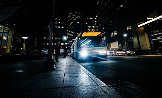 Nachtbus: Zwei junge Frauen wurden laut eigenen Aussagen gegen ihren Willen fotografiert und gefilmt. - Pixabay (Symbolbild) Nachtbus: Zwei junge Frauen wurden laut eigenen Aussagen gegen ihren Willen fotografiert und gefilmt. - Pixabay (Symbolbild)