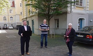 Bürgermeister Tim Kähler, Kai Wilkening und Birgit Froese-Kindermann. - Jobst Lüdeking Bürgermeister Tim Kähler, Kai Wilkening und Birgit Froese-Kindermann. - Jobst Lüdeking