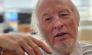 Der Doyen des Bielefelder Einzelhandels, Parfümeur und Immobilienbesitzer Reinhard Dieter Wolf im Gespräch über die Entwicklung der Bahnhofstraße, der zentralen Einkaufsmeile der Stadt. - Heidi Hagen-Pekdemir Der Doyen des Bielefelder Einzelhandels, Parfümeur und Immobilienbesitzer Reinhard Dieter Wolf im Gespräch über die Entwicklung der Bahnhofstraße, der zentralen Einkaufsmeile der Stadt. - Heidi Hagen-Pekdemir
