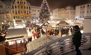 Ob es nun schneit oder nicht - der Herforder Weihnachtsmarkt wird wohl im Jahr der Corona-Pandemie anders aussehen. - Frank-Michael Kiel-Steinkamp Ob es nun schneit oder nicht - der Herforder Weihnachtsmarkt wird wohl im Jahr der Corona-Pandemie anders aussehen. - Frank-Michael Kiel-Steinkamp
