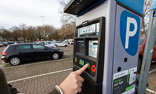 An der Paderhalle und an der Rathenaustraße soll der stündliche Tarif von 1,20 Euro auf 1,30 hochgesetzt werden. - Niklas Tüns An der Paderhalle und an der Rathenaustraße soll der stündliche Tarif von 1,20 Euro auf 1,30 hochgesetzt werden. - Niklas Tüns