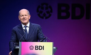 Bundeskanzler Olaf Scholz (SPD) spricht beim Tag der deutschen Industrie 2024 des Bundesverbandes der Deutschen Industrie (BDI). - Bernd von Jutrczenka/dpa Bundeskanzler Olaf Scholz (SPD) spricht beim Tag der deutschen Industrie 2024 des Bundesverbandes der Deutschen Industrie (BDI). - Bernd von Jutrczenka/dpa