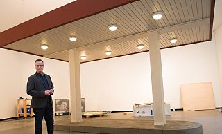 Lichtinsel „Tanke": Das FORT-Kollektiv baut eine Tankstelle nach, früher Oasen im Dunkel. - ralf bittner Lichtinsel „Tanke": Das FORT-Kollektiv baut eine Tankstelle nach, früher Oasen im Dunkel. - ralf bittner