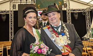 Violetta Jaskulski und Wolfgang Kuhn regieren jetzt die Heeper Schützen. - Jörg Dieckmann Violetta Jaskulski und Wolfgang Kuhn regieren jetzt die Heeper Schützen. - Jörg Dieckmann