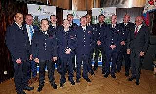Kreisbrandmeister Stephan Reckhaus (l.), Bürgermeister Ulrich Lange und Vize-Landrat Hans-Bernd Janzen gratulierten der Feuerwehr in Bad Lippspringe. - Ralph Meyer Kreisbrandmeister Stephan Reckhaus (l.), Bürgermeister Ulrich Lange und Vize-Landrat Hans-Bernd Janzen gratulierten der Feuerwehr in Bad Lippspringe. - Ralph Meyer
