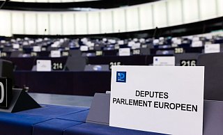 Zu der ID-Fraktion im EU-Parlament gehören neben der italienischen Lega unter anderem auch die französische Partei RN von Marine Le Pen. - Philipp von Ditfurth/dpa Zu der ID-Fraktion im EU-Parlament gehören neben der italienischen Lega unter anderem auch die französische Partei RN von Marine Le Pen. - Philipp von Ditfurth/dpa