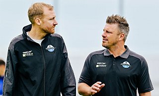SCP-Sportchef Benjamin Weber (l.) muss nun einen Nachfolger für Lukas Kwasniok suchen. Gut möglich, dass er ihn bereits gefunden hat. - Besim Mazhiqi SCP-Sportchef Benjamin Weber (l.) muss nun einen Nachfolger für Lukas Kwasniok suchen. Gut möglich, dass er ihn bereits gefunden hat. - Besim Mazhiqi