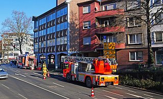 In einem Mehrfamilienhaus am Westerntor war eine Wäscheschleuder in Brand geraten. Die Feuerwehr Paderborn hatte die Situation schnell unter Kontrolle. - Ralph Meyer In einem Mehrfamilienhaus am Westerntor war eine Wäscheschleuder in Brand geraten. Die Feuerwehr Paderborn hatte die Situation schnell unter Kontrolle. - Ralph Meyer