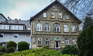 Idyllisch im Grünen direkt am Hermannsweg in Bielefeld befindet sich das Waldhotel Brands Busch - hier werden zwei Teams der "Lidl Deutschland Tour" unter. - Sarah Jonek Idyllisch im Grünen direkt am Hermannsweg in Bielefeld befindet sich das Waldhotel Brands Busch - hier werden zwei Teams der "Lidl Deutschland Tour" unter. - Sarah Jonek