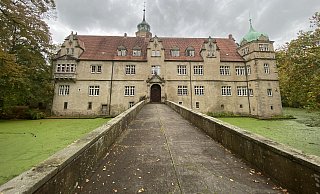Die Ulenburg wird das Übergangsquartier des Bahnhofsvereins. - Dirk Windmöller Die Ulenburg wird das Übergangsquartier des Bahnhofsvereins. - Dirk Windmöller