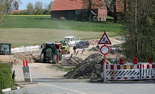 Nach mehreren Komplikationen bei den Bauarbeiten im Bereich Nagelsbach soll die ehemalige B61 zwischen Herford und Löhne ab Mitte August wieder befahrbar sein. - Frank-Michael Kiel-Steinkamp Nach mehreren Komplikationen bei den Bauarbeiten im Bereich Nagelsbach soll die ehemalige B61 zwischen Herford und Löhne ab Mitte August wieder befahrbar sein. - Frank-Michael Kiel-Steinkamp
