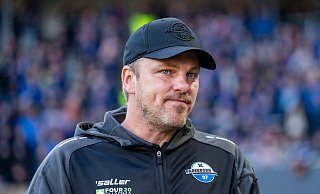 Lukas Kwasniok, Chefcoach des SC Paderborn, ist als neuer Trainer des Hamburger SV im Gespräch. - David Inderlied/dpa Lukas Kwasniok, Chefcoach des SC Paderborn, ist als neuer Trainer des Hamburger SV im Gespräch. - David Inderlied/dpa