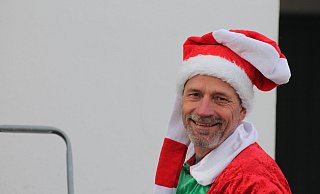 Der Initiator: Mike Lammers aus Lübbecke will Kindern ein schönes Fest bereiten. - Lammers Der Initiator: Mike Lammers aus Lübbecke will Kindern ein schönes Fest bereiten. - Lammers