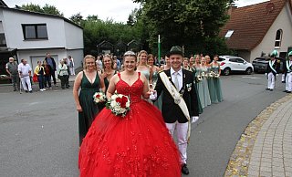 Dennis Heinrichs und Svenja Mehring sind das noch amtierende Königspaar in Hegensdorf. - Johannes Büttner Dennis Heinrichs und Svenja Mehring sind das noch amtierende Königspaar in Hegensdorf. - Johannes Büttner