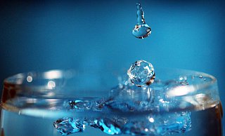 Es könnte knapp werden mit dem Trinkwasser, deshalb planen die Stadtwerke Bielefeld ab 2030 einen Zukauf von 2,5 Millionen Kubikmetern jährlich aus dem Ruhrgebiet. - Sarah Jonek,Sarah Jonek Es könnte knapp werden mit dem Trinkwasser, deshalb planen die Stadtwerke Bielefeld ab 2030 einen Zukauf von 2,5 Millionen Kubikmetern jährlich aus dem Ruhrgebiet. - Sarah Jonek,Sarah Jonek