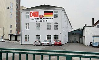 Hier ruft freitags der Muezzin zum Gebet: Die Ditib-Moschee an der Ecke Westring/Bielefelder Straße. - Frank-Michael Kiel-Steinkamp Hier ruft freitags der Muezzin zum Gebet: Die Ditib-Moschee an der Ecke Westring/Bielefelder Straße. - Frank-Michael Kiel-Steinkamp