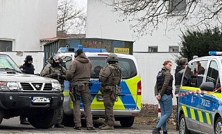 Die Einsatzkräfte sind am Dienstag an die Gütersloher Marienstraße ausgerückt. - Paul Brinkmann Die Einsatzkräfte sind am Dienstag an die Gütersloher Marienstraße ausgerückt. - Paul Brinkmann